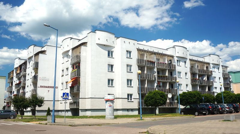 Sucharskiego 7